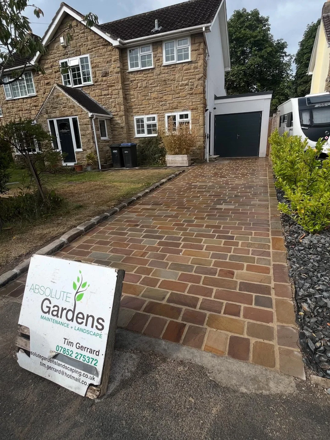 Farmhouse Cobble Drive, photo 2