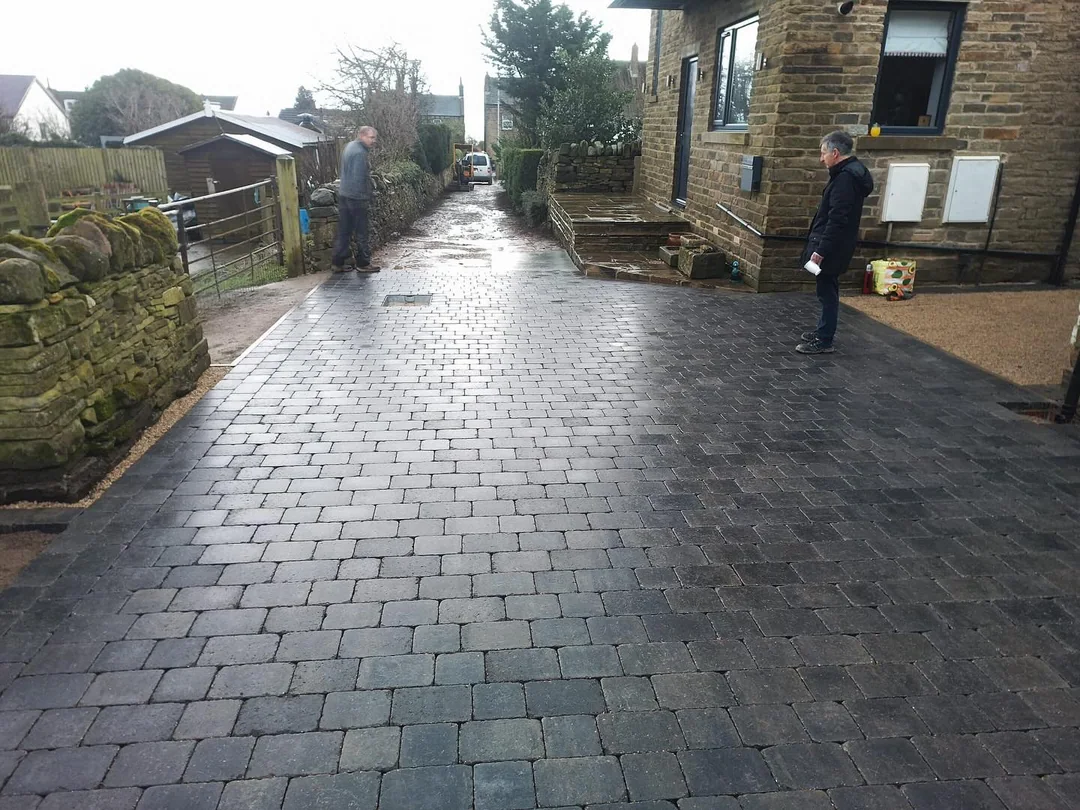 Sorrento Drive and Gravel Grids, photo 2