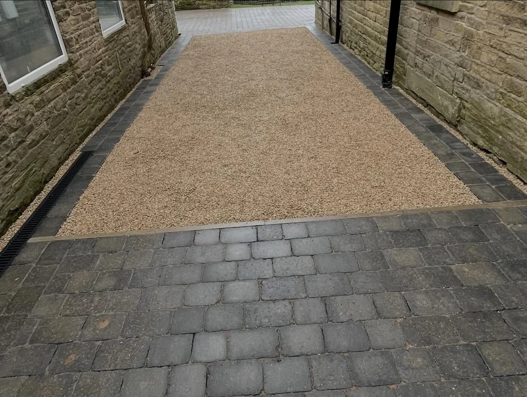 Sorrento Drive and Gravel Grids, photo 3