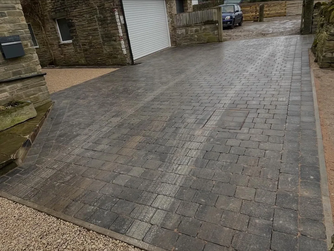 Sorrento Drive and Gravel Grids, photo 5